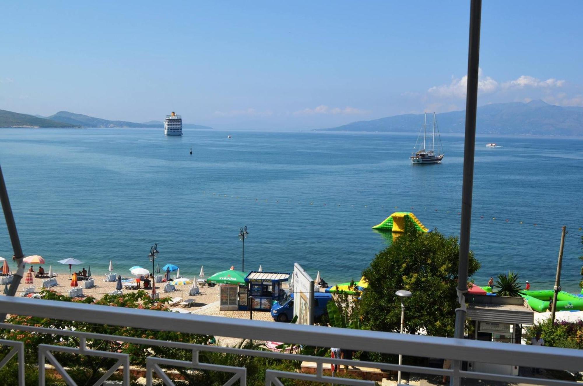 Apartments Blue Horizons Sarandë Exterior foto